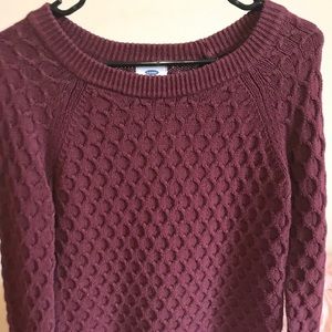 Maroon sweater